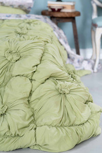 Green tea rosette bedding set