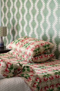 Kantha quilt Pelargonium sheets on bed