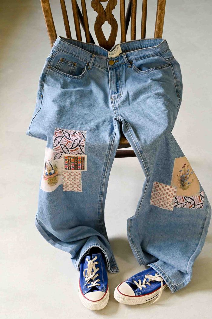 Lucy's patched jeans with blue sneakers, DSC4280