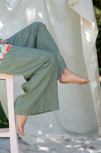 Ollie Mineral Green pants, DSC7551, relaxed fit, seated pose.