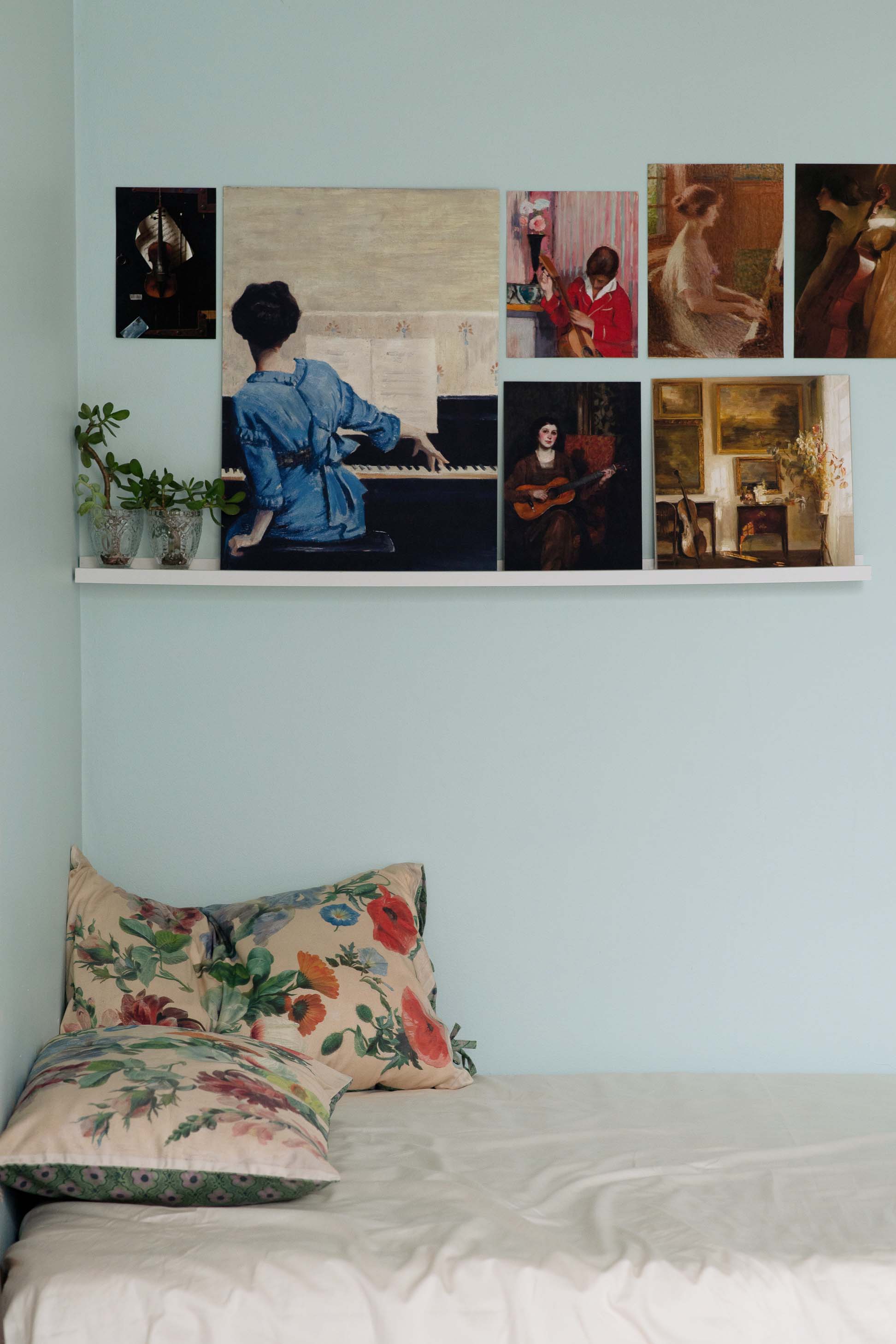 TheMusicRoomSummerFlowers - Artwork & floral pillows