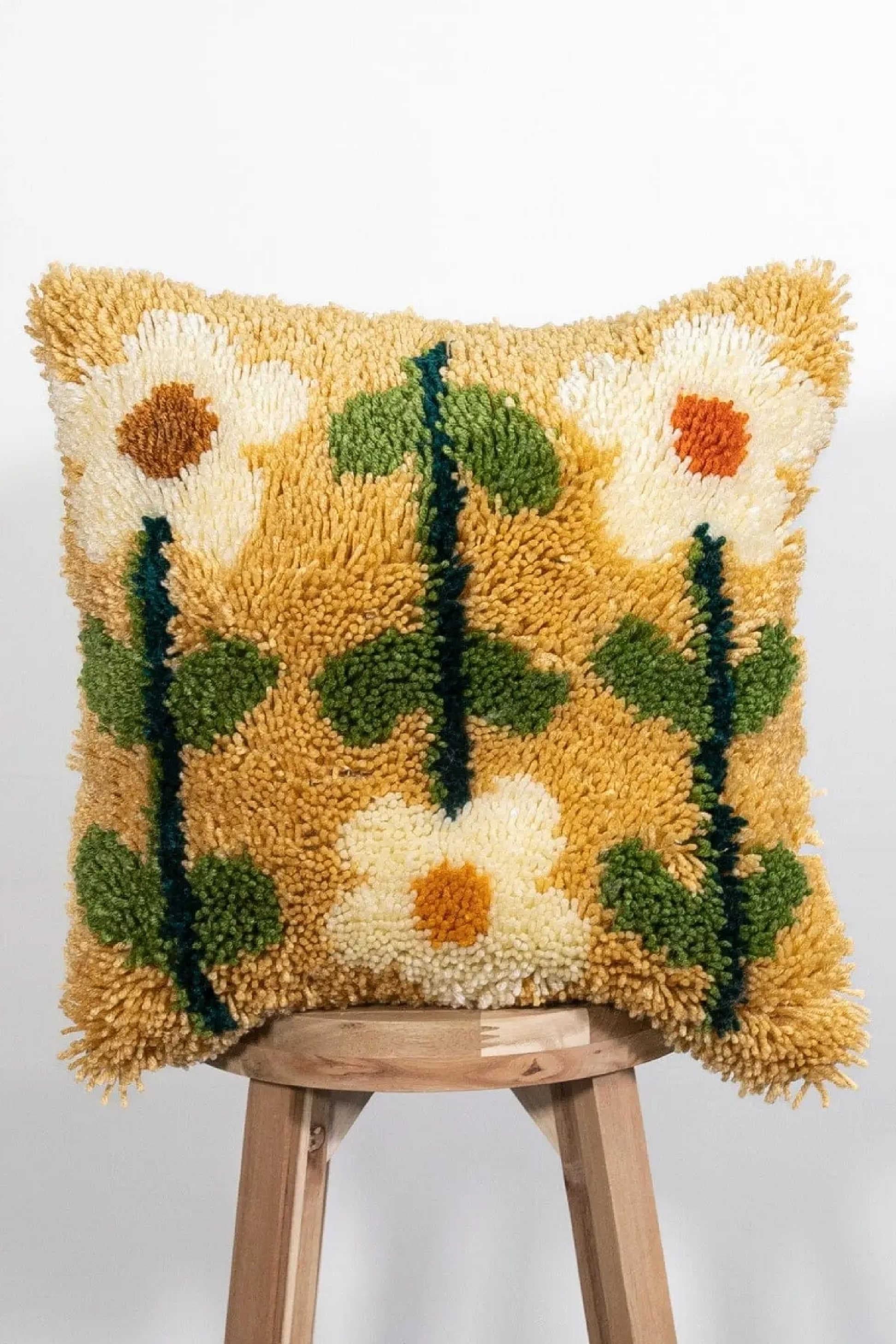 Pick of the Bunch Latch Hook Cushion Kit Earthy