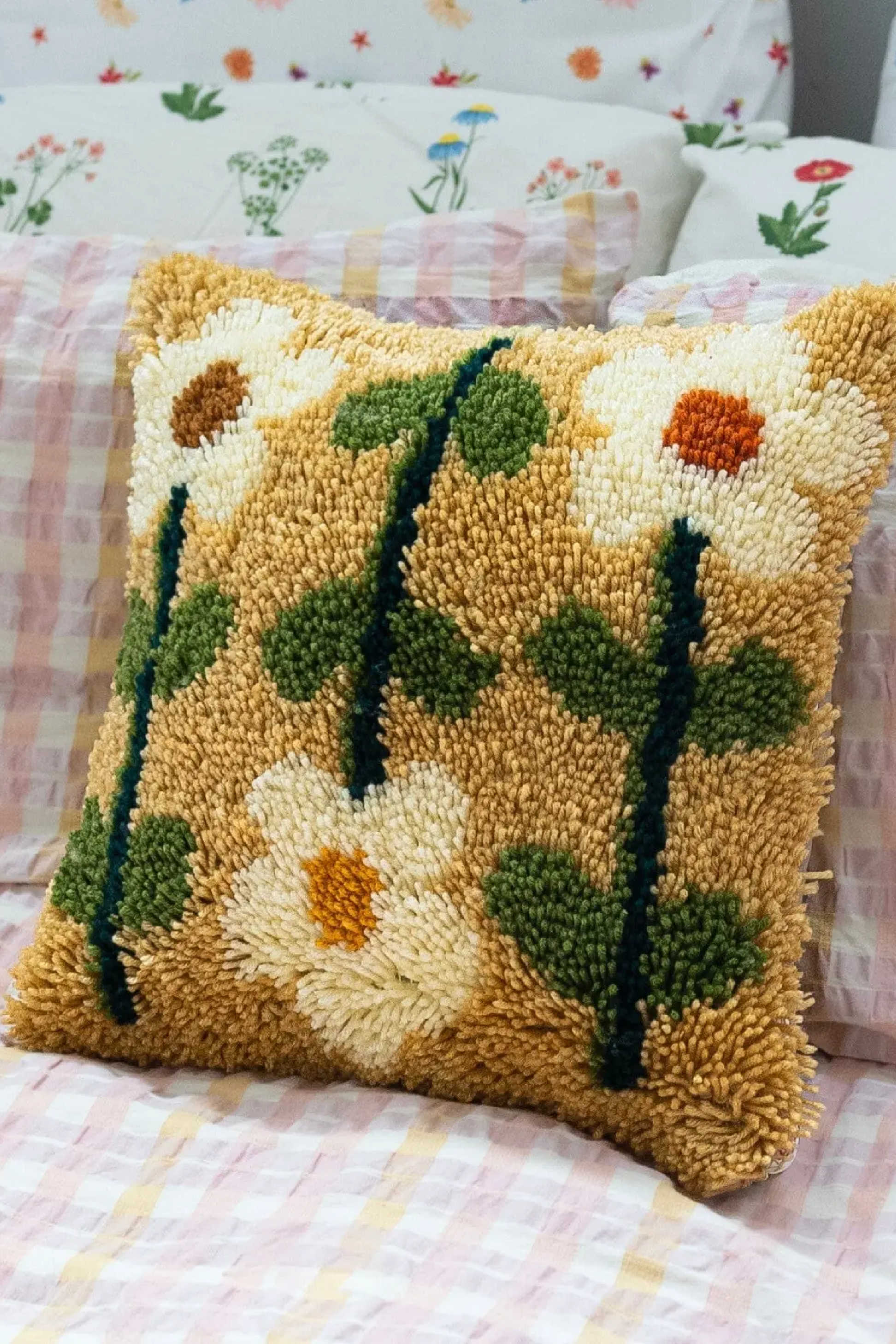 Pick of the Bunch Latch Hook Cushion Kit Earthy