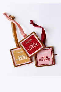 Mini frames with velvet ribbons