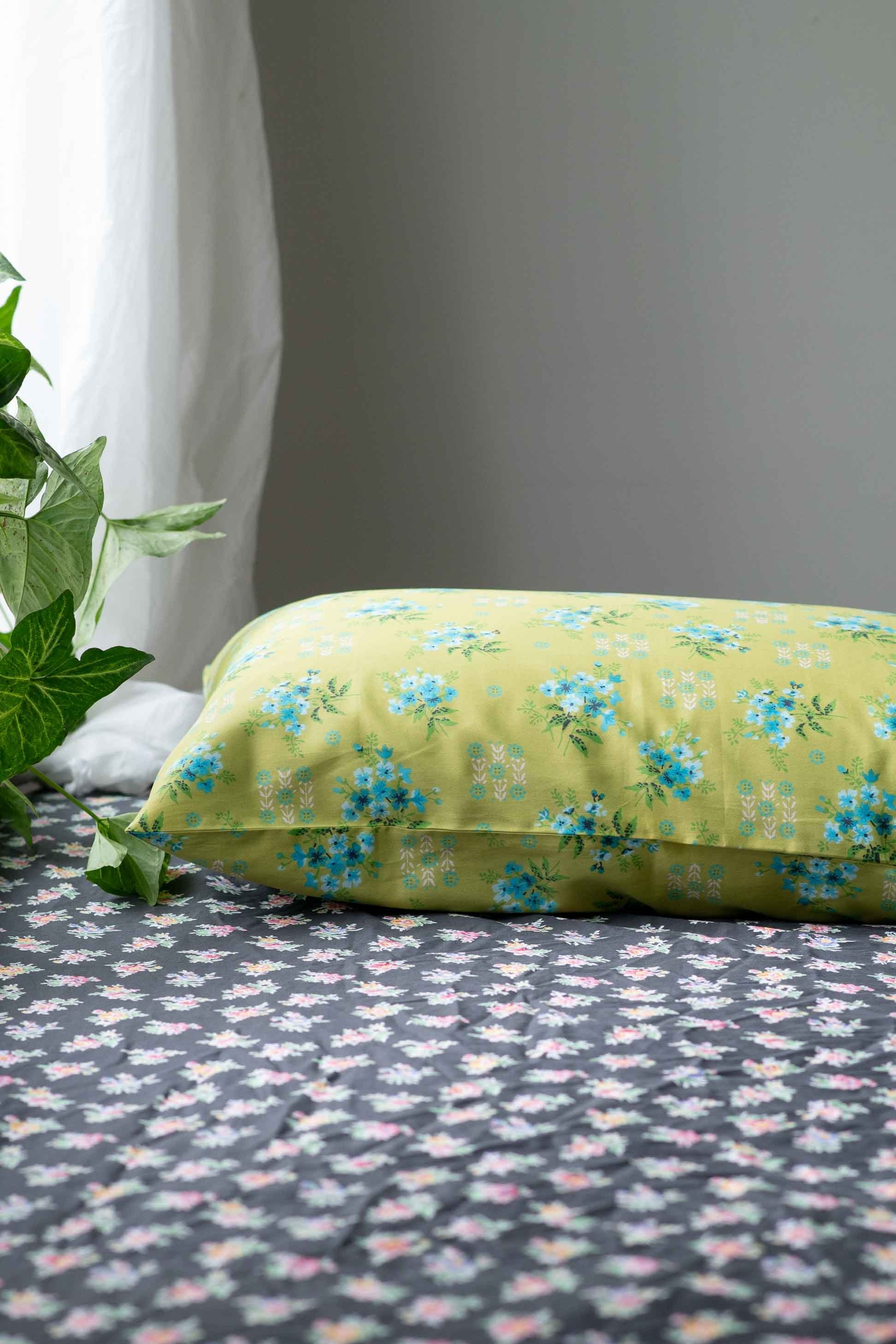 Pillowcase set in Avonlea Moss *organic cotton