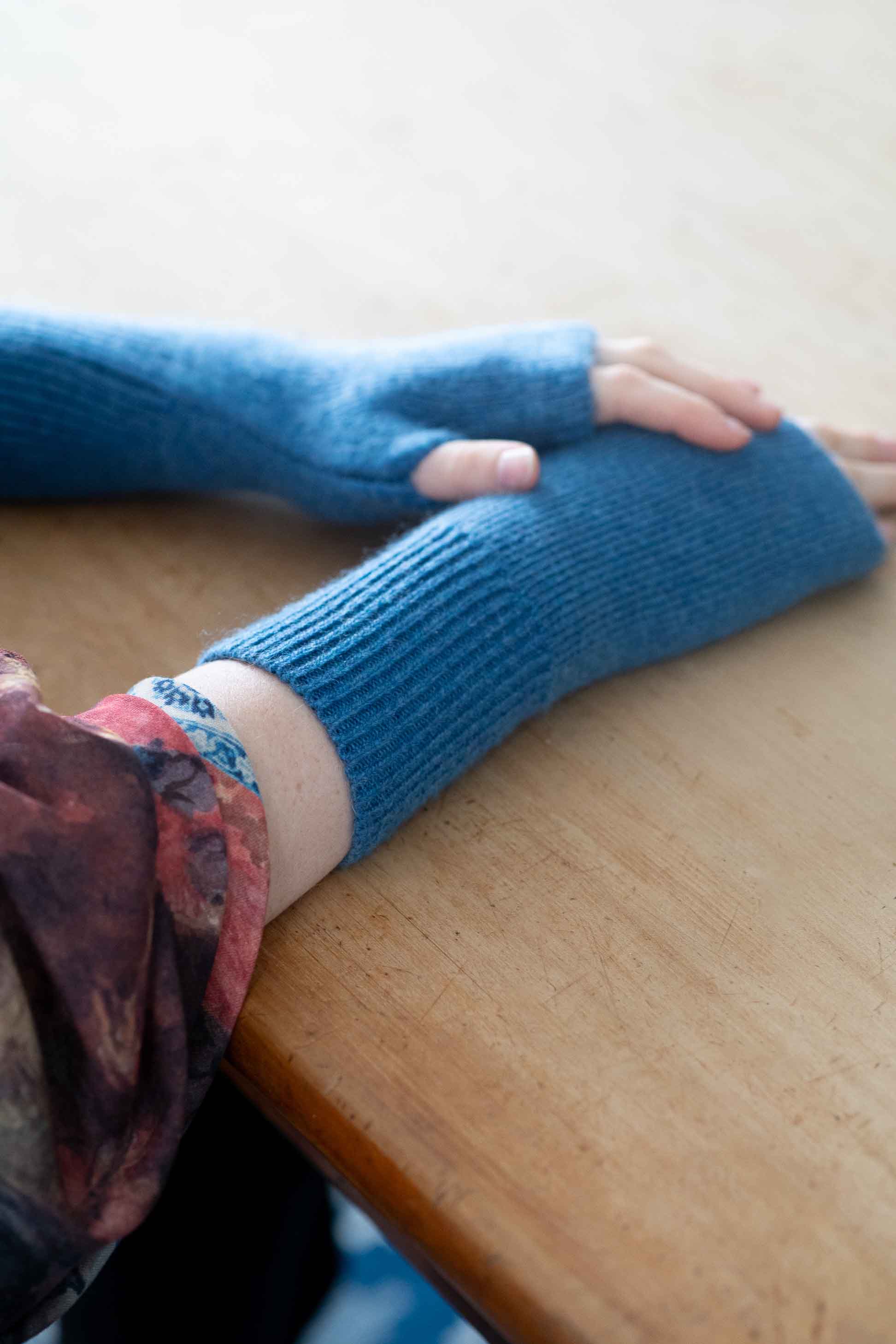 Julia Mittens Blue Jean