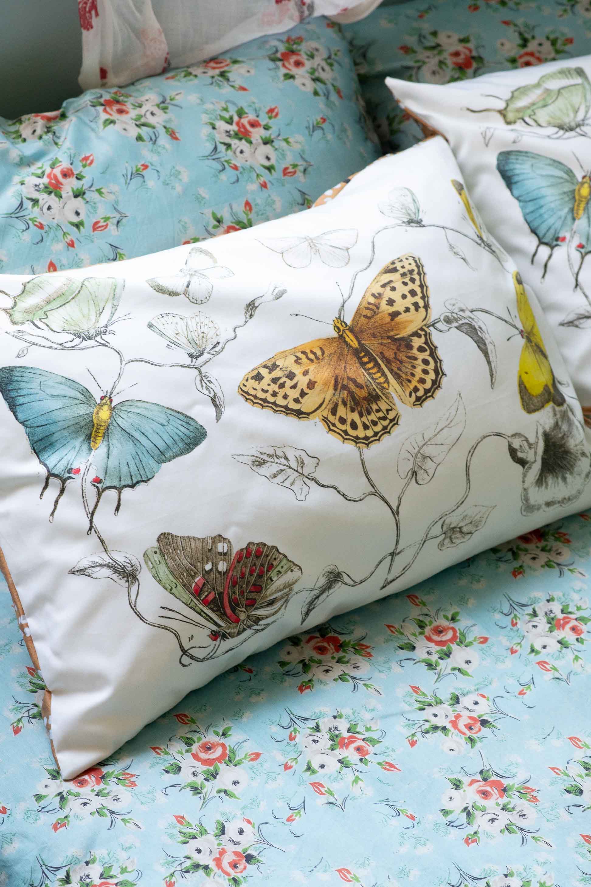 Butterflies organic cotton pillowcase set