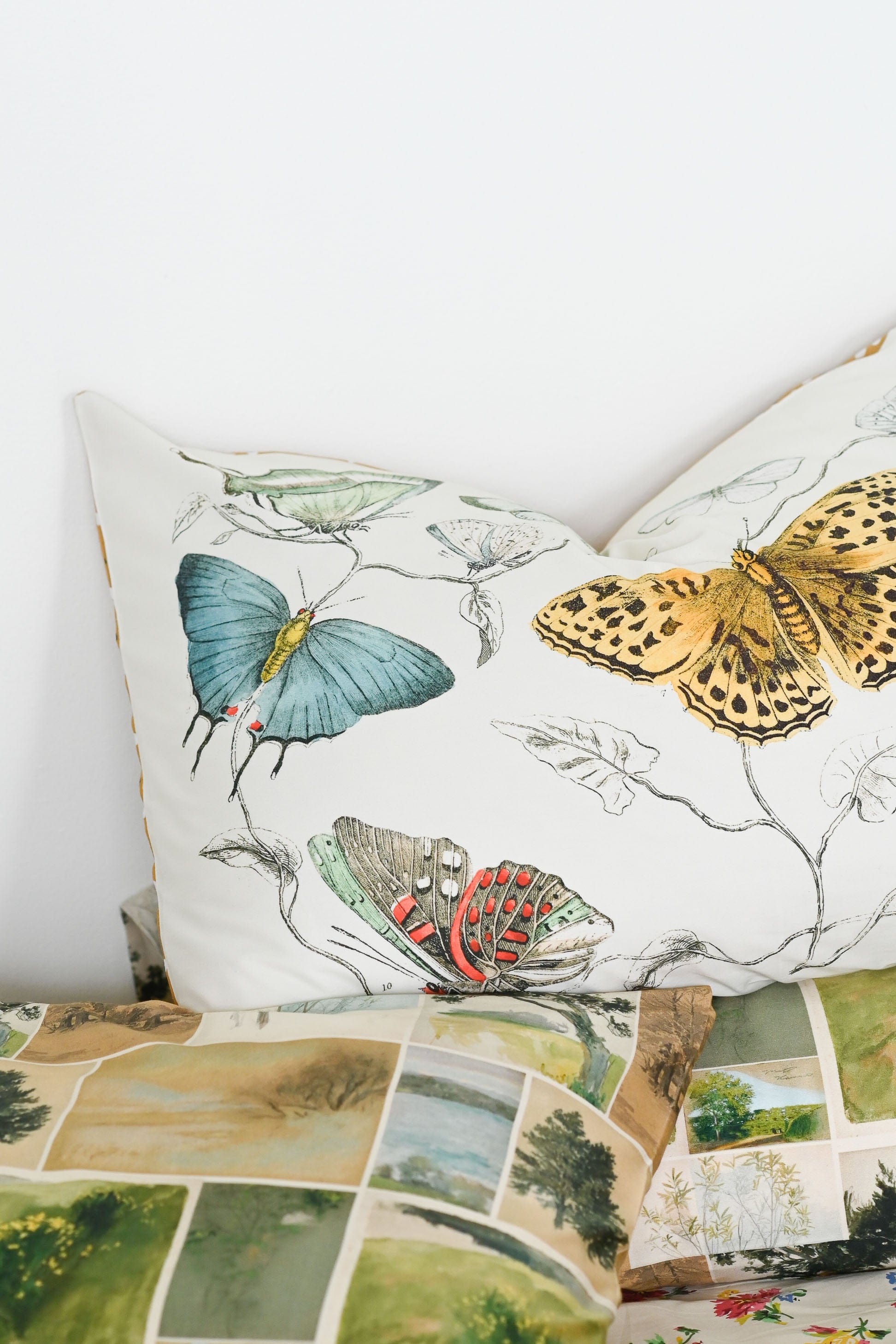 Butterflies organic cotton pillowcase set