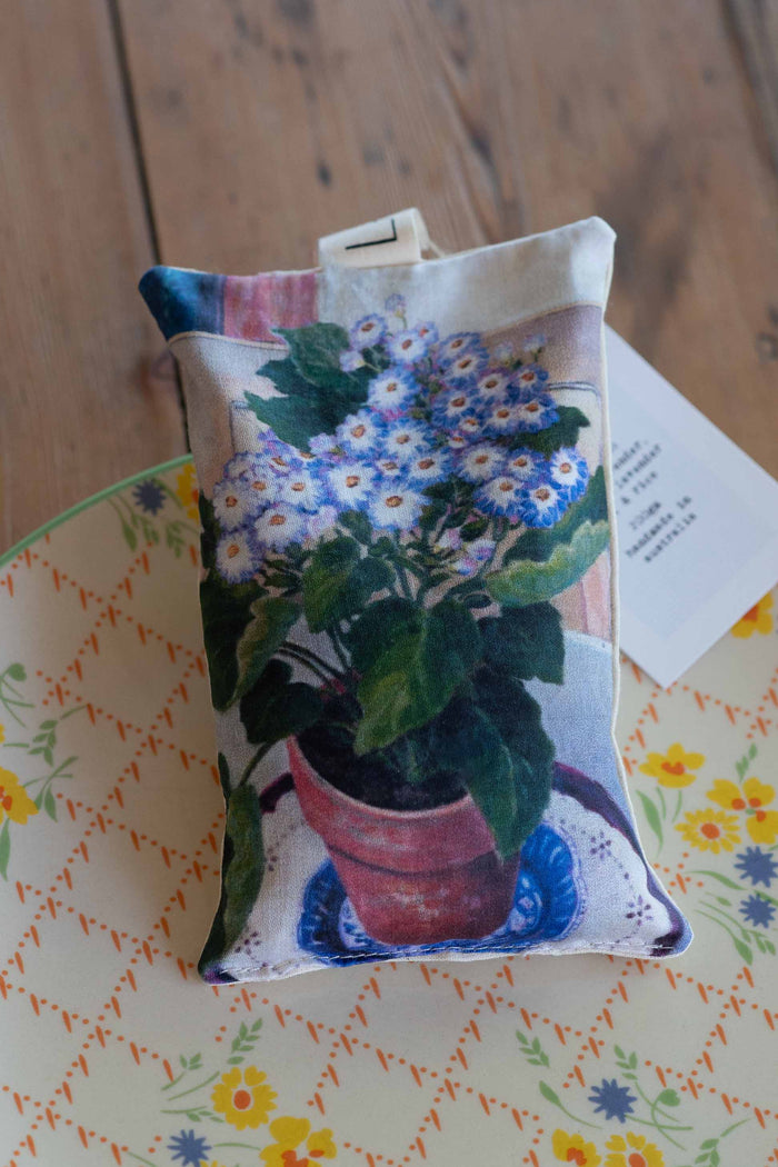 Cineraria scented sachet with floral design