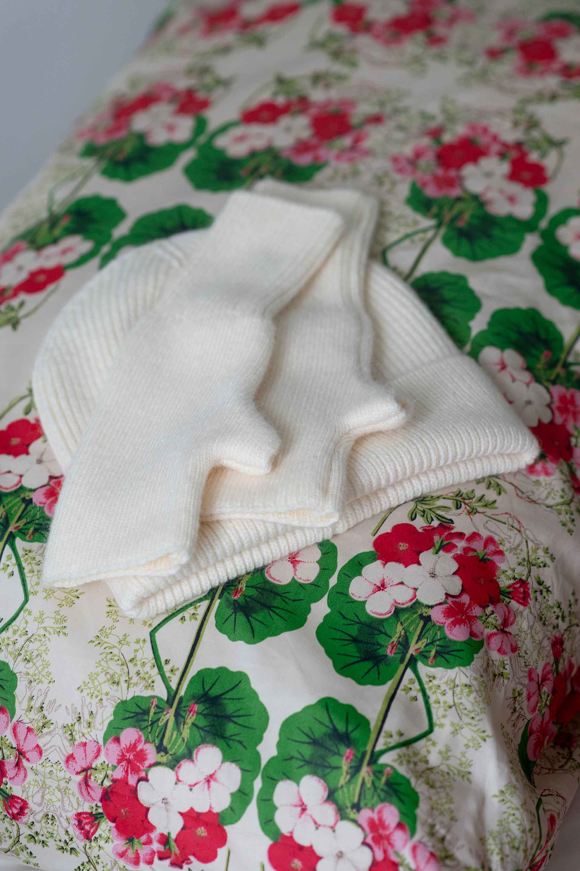 Julia Mittens Cream