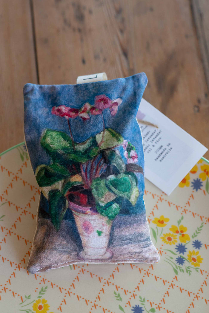 Cyclamen scented sachet with floral design