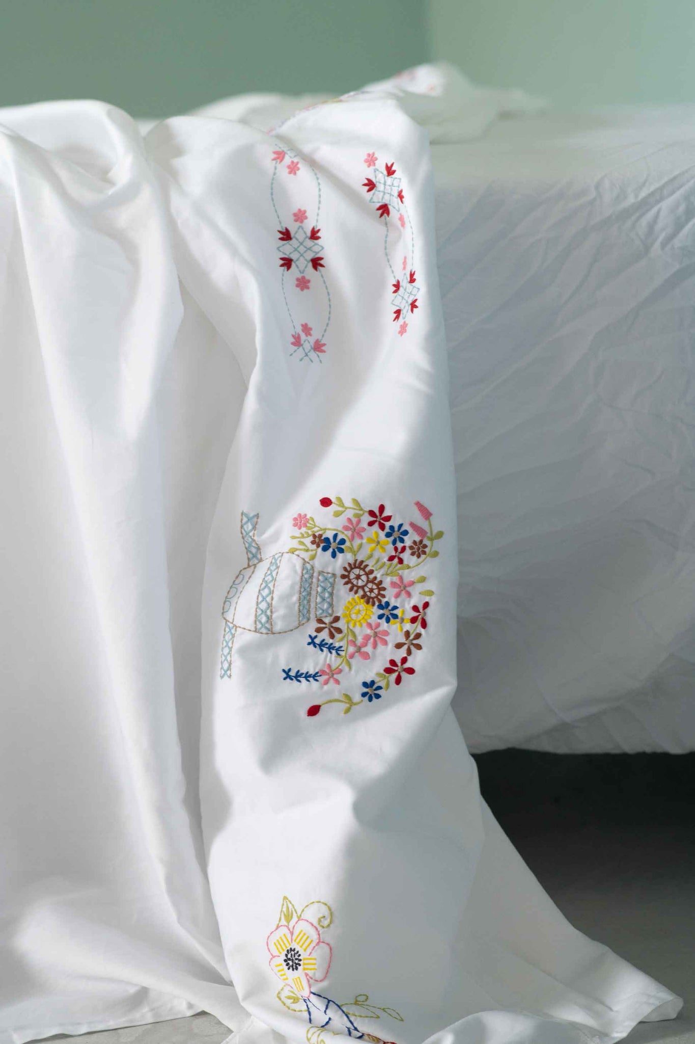 Homespun embroidered top sheet *organic cotton – Lazybones Australia