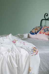 Bed with embroidered bedding, DSC4636
