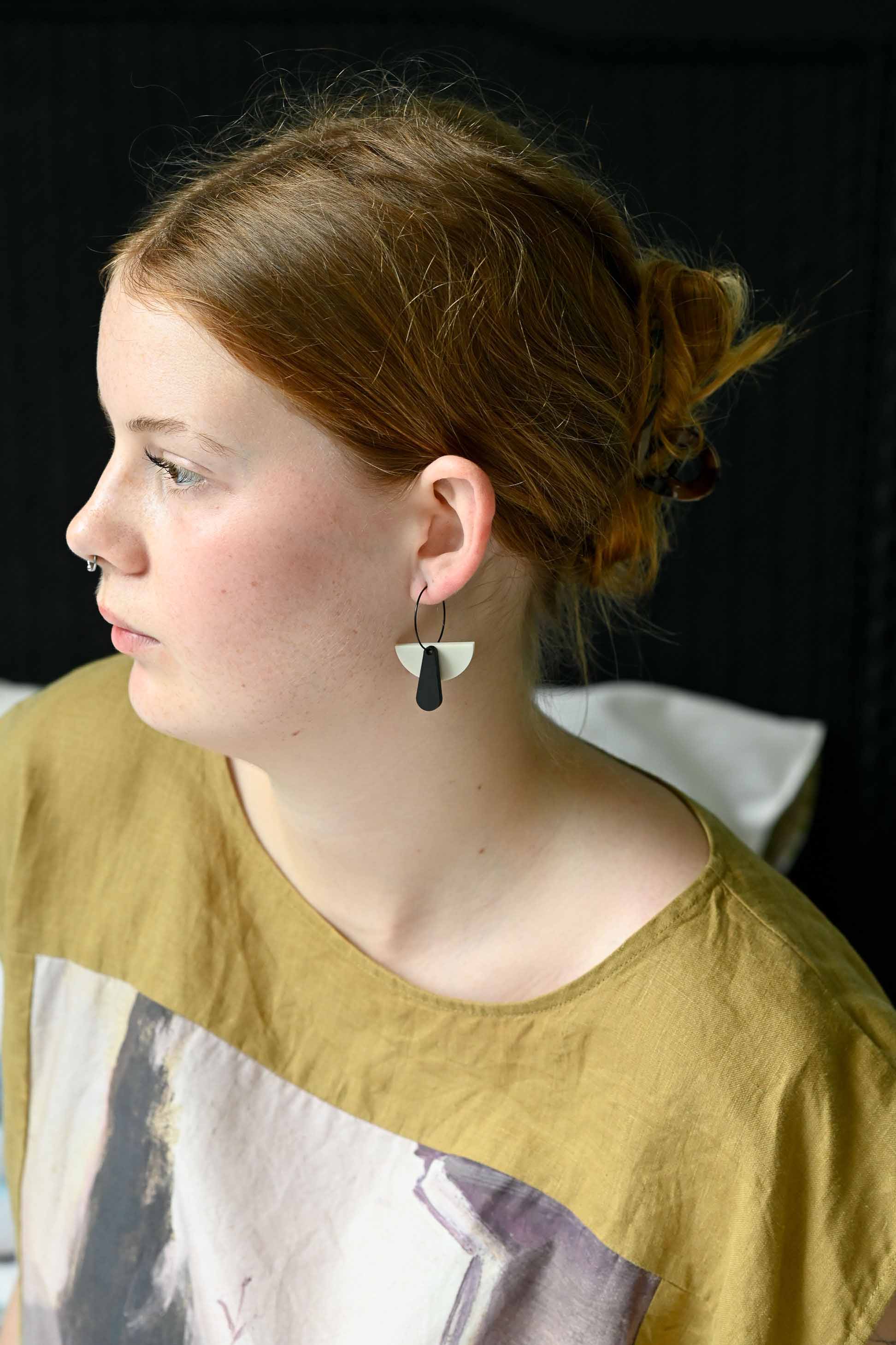 Deco Hoop Earrings Ivory Black