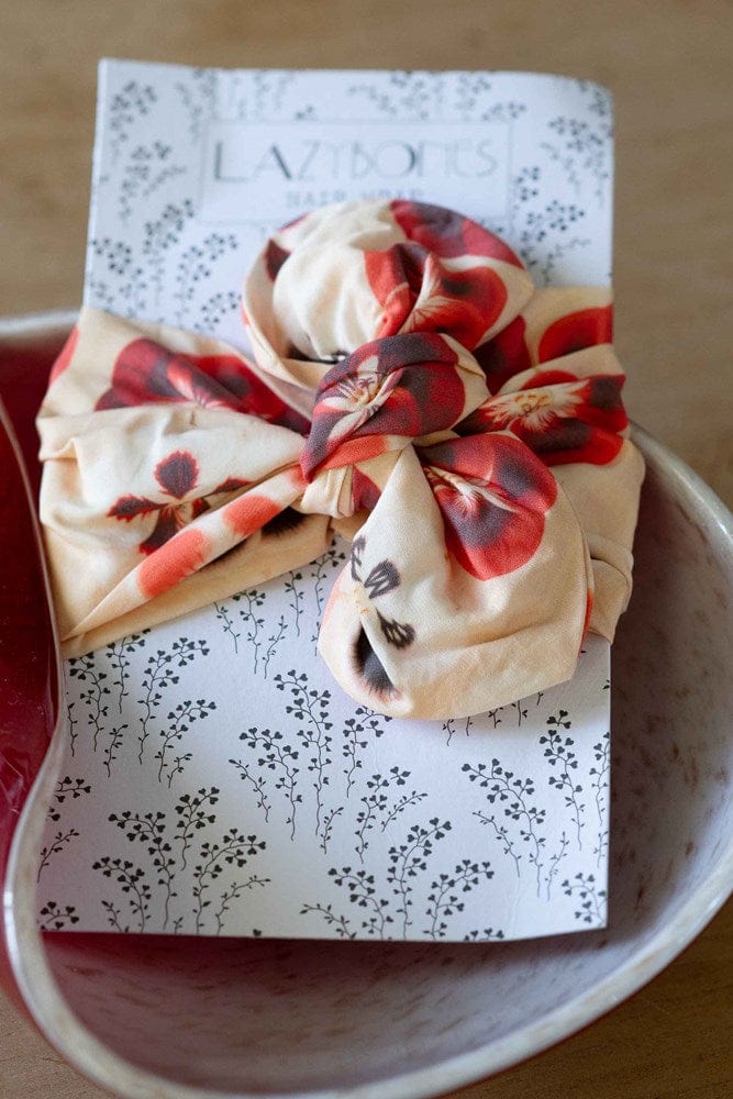 HW_20geranium gift wrap with floral scarf