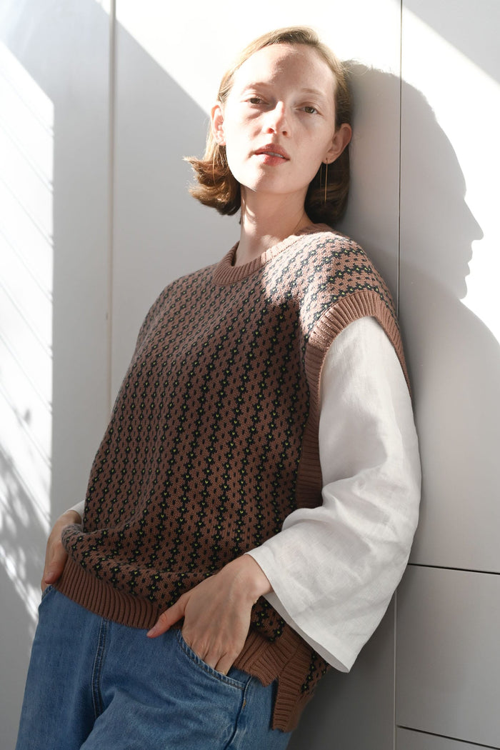 Jo brown knit vest in organic cotton