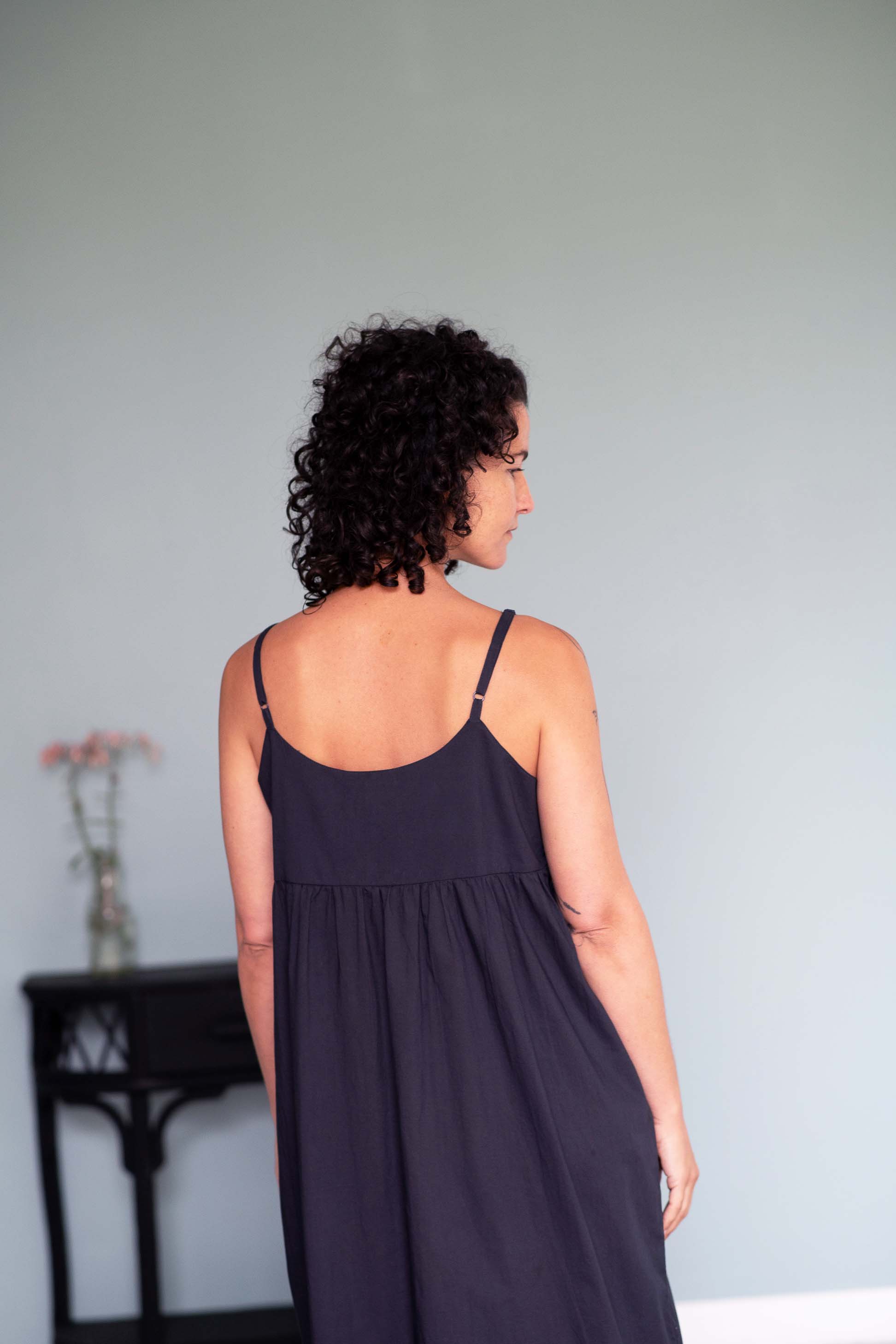 Juliet in charcoal dress, photo DSC1990