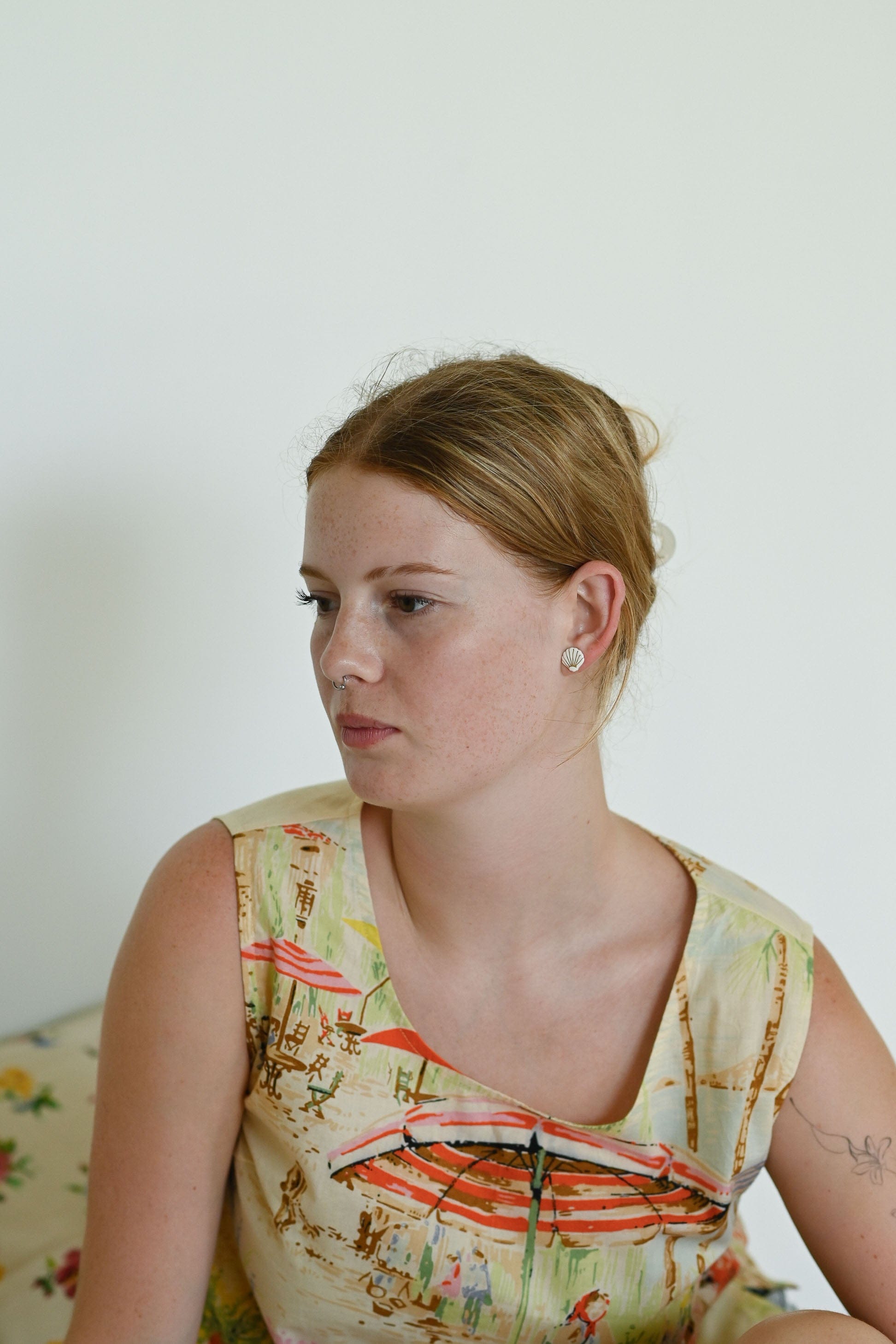 Maris Sea Shell Porcelain Earrings White