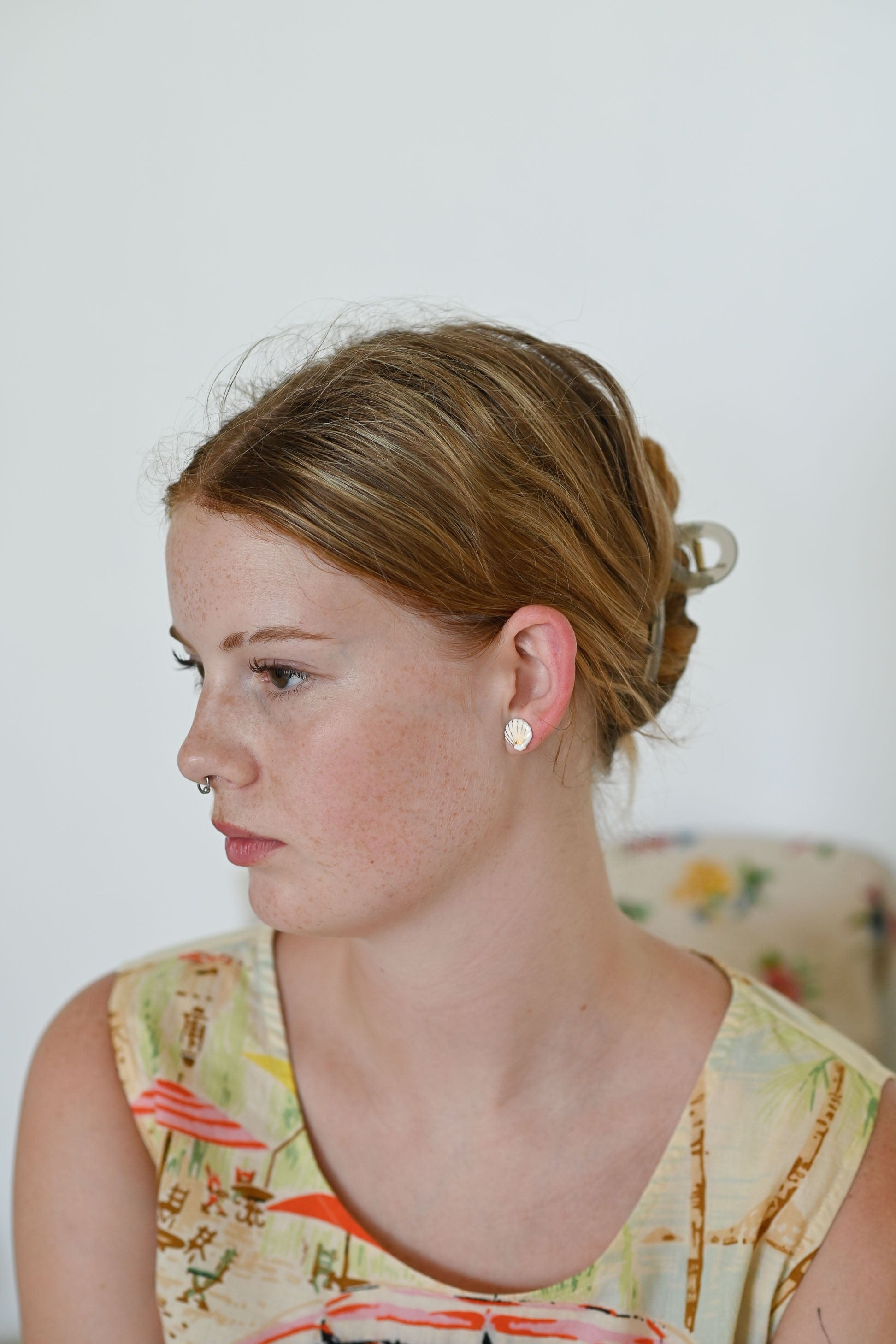 Maris Sea Shell Porcelain Earrings White