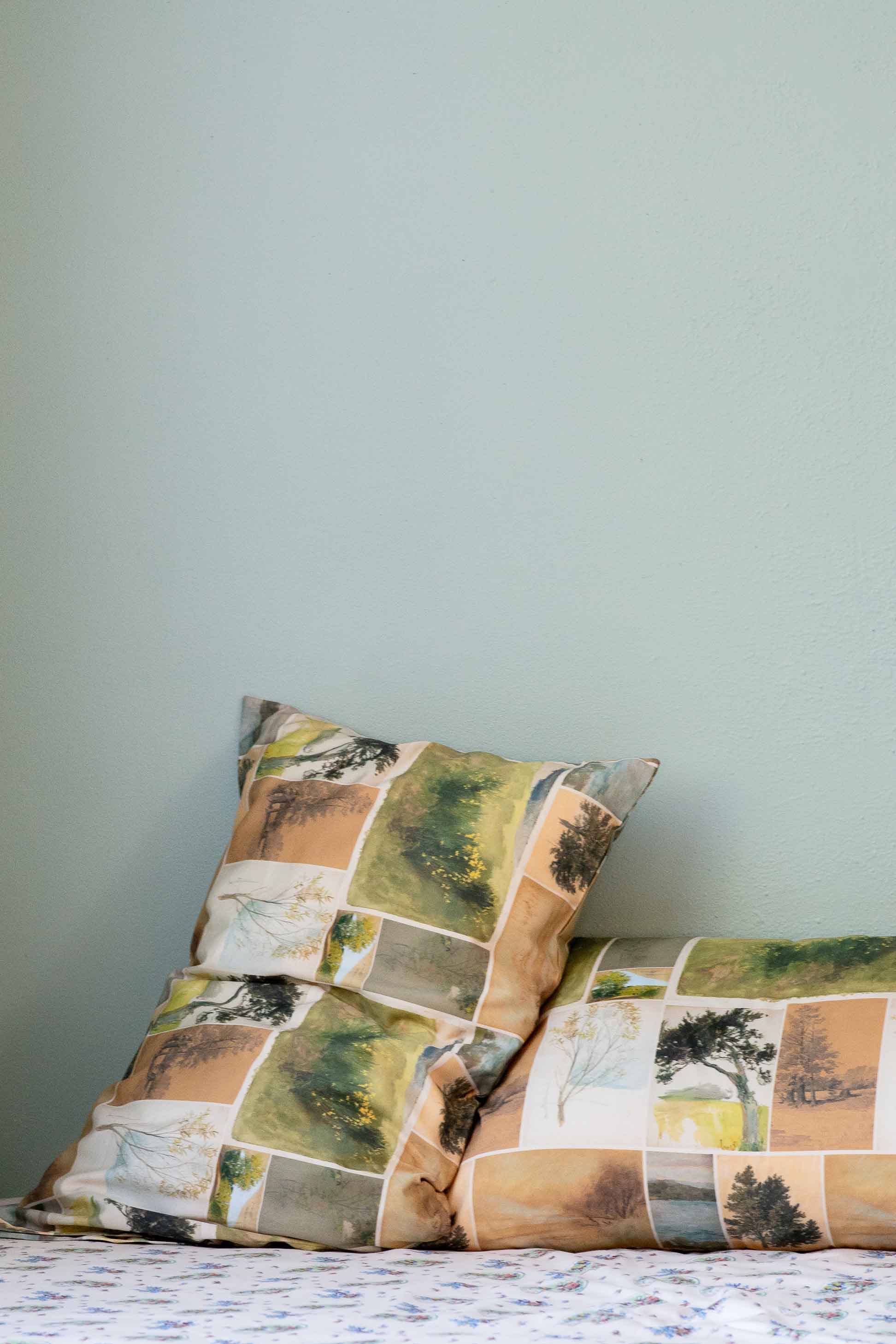 Nature Studies organic cotton pillowcase set