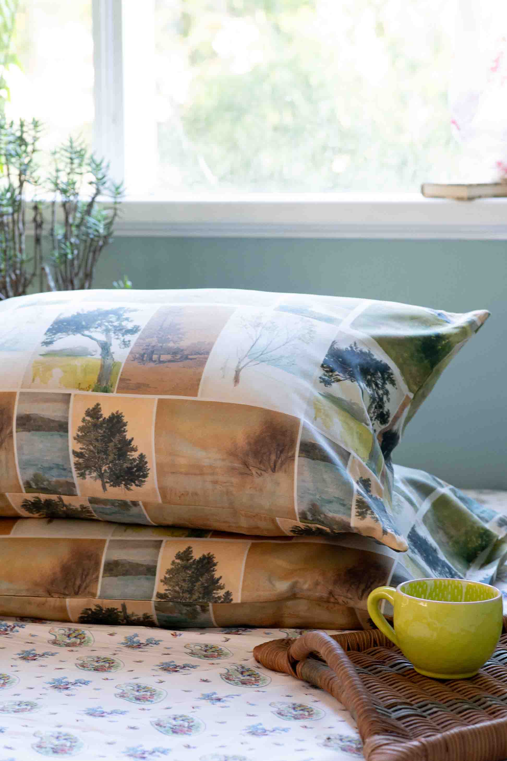 Nature Studies organic cotton pillowcase set