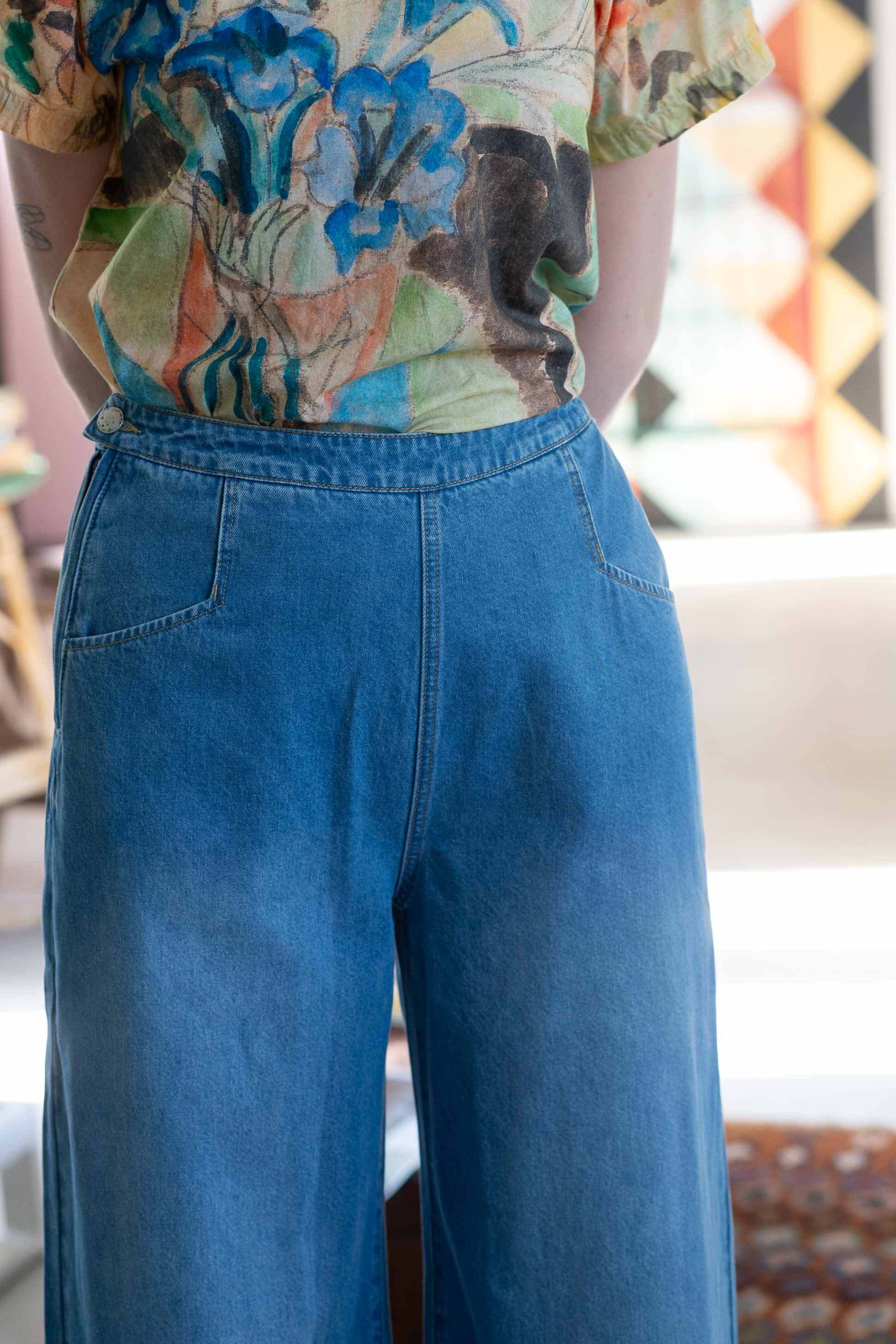 Ollie pant in Denim *organic cotton