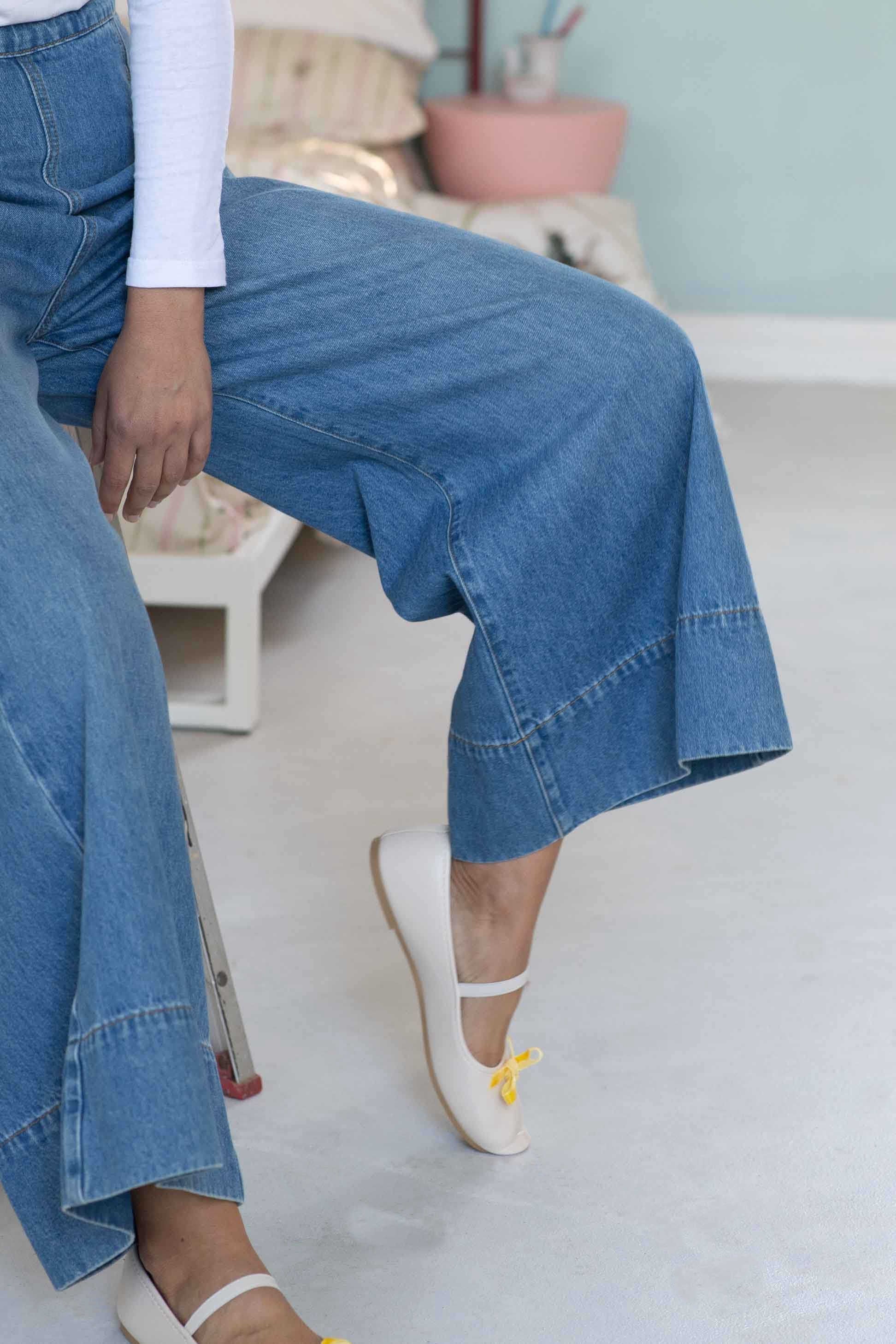 Ollie pant in Denim *organic cotton