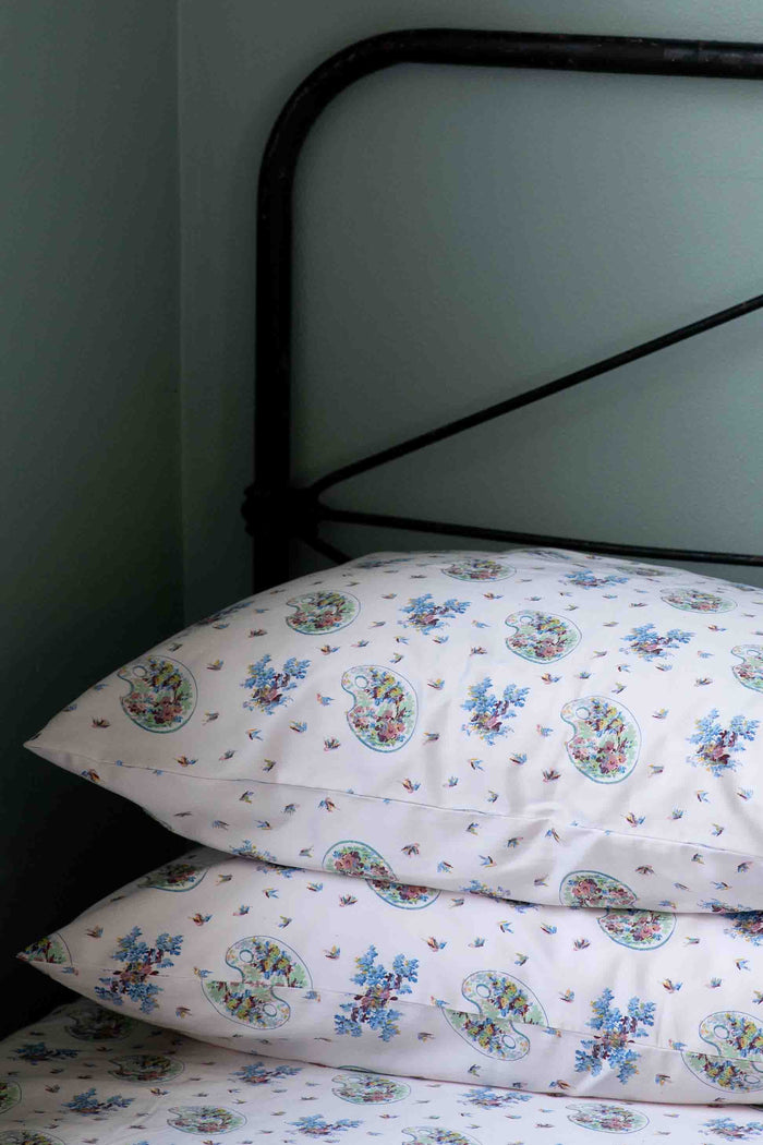 PalettesSwallowsSheets pillowcase detail