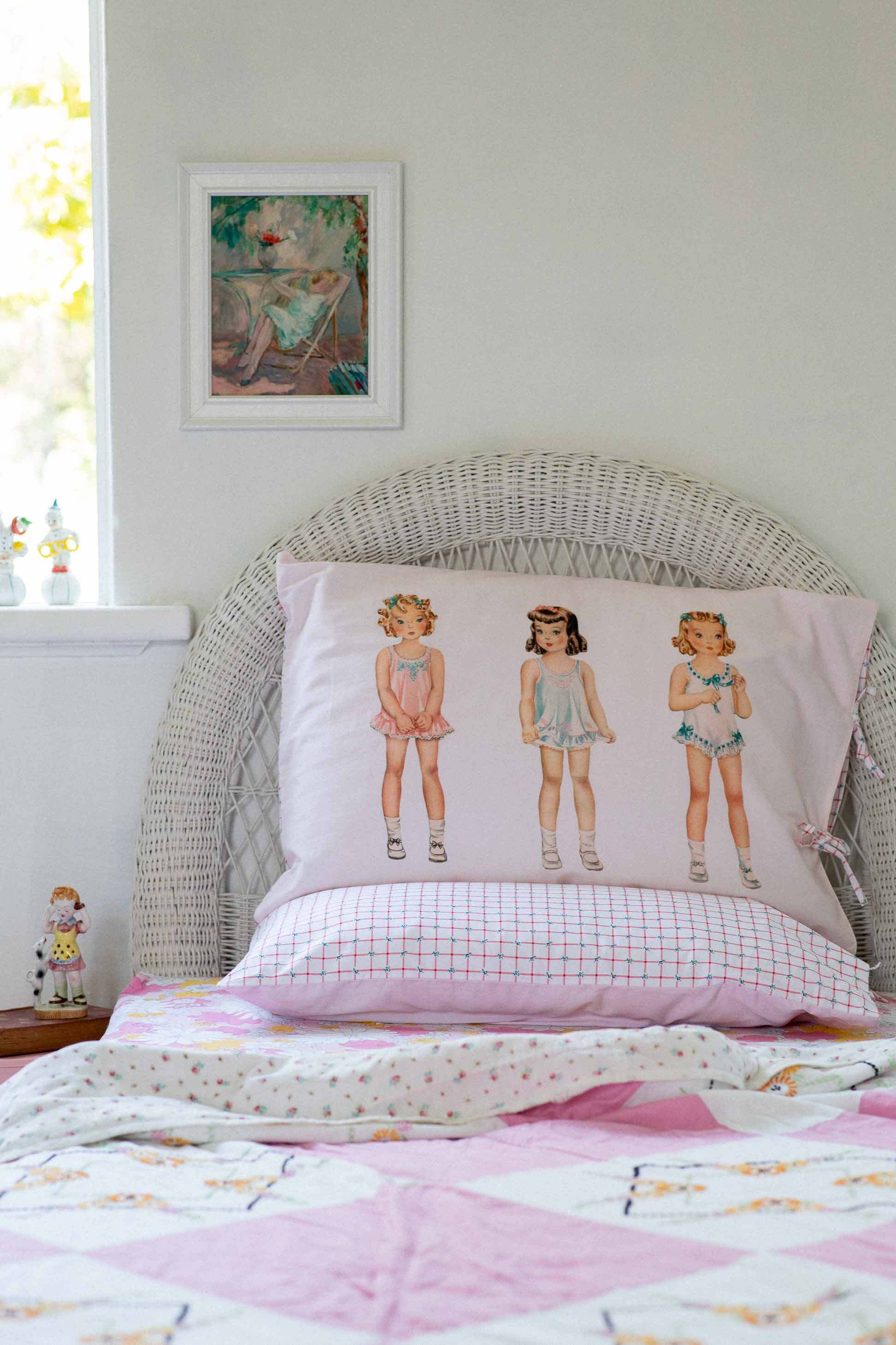 Paperdoll pillowcase *organic cotton