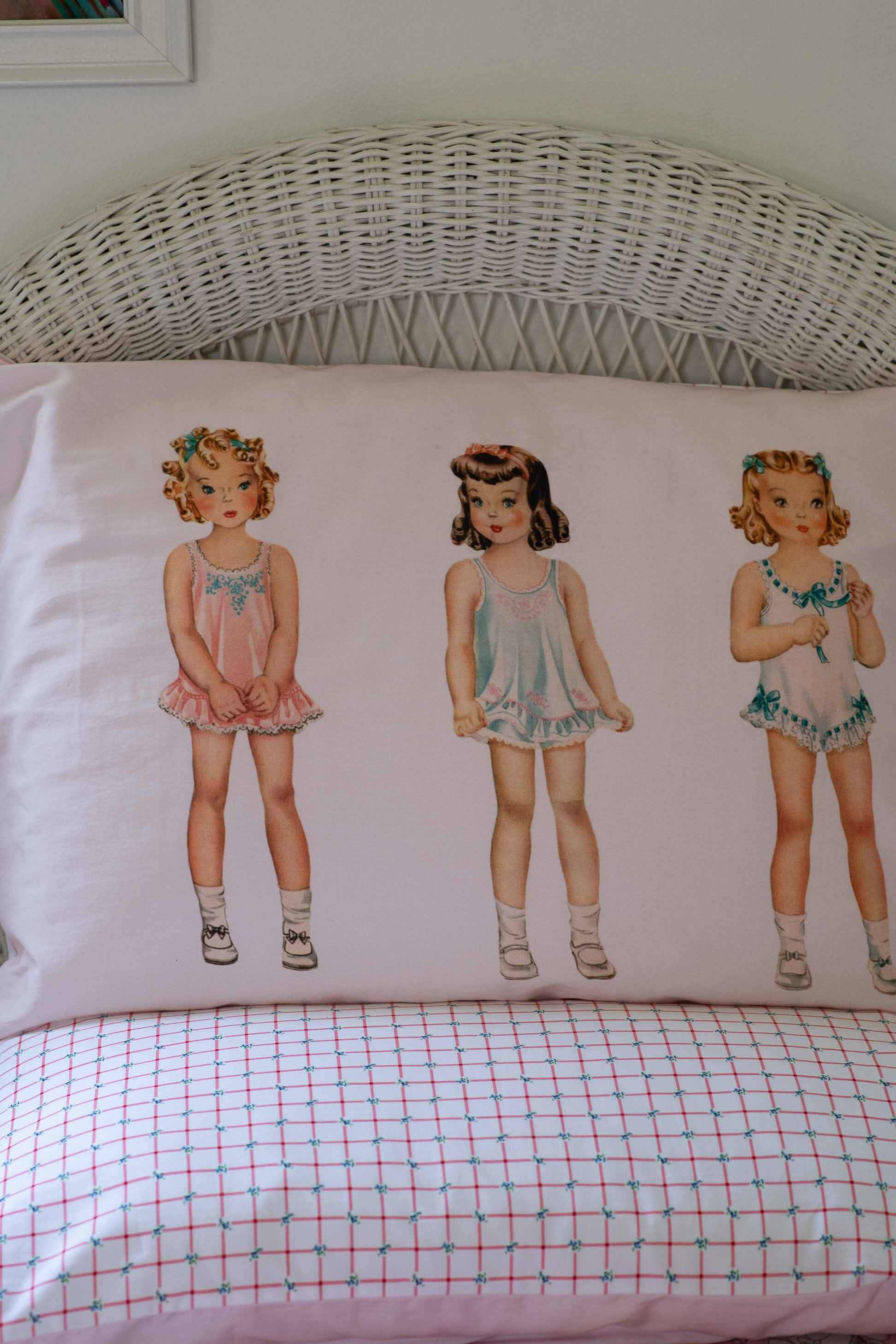 Paperdoll pillowcase *organic cotton