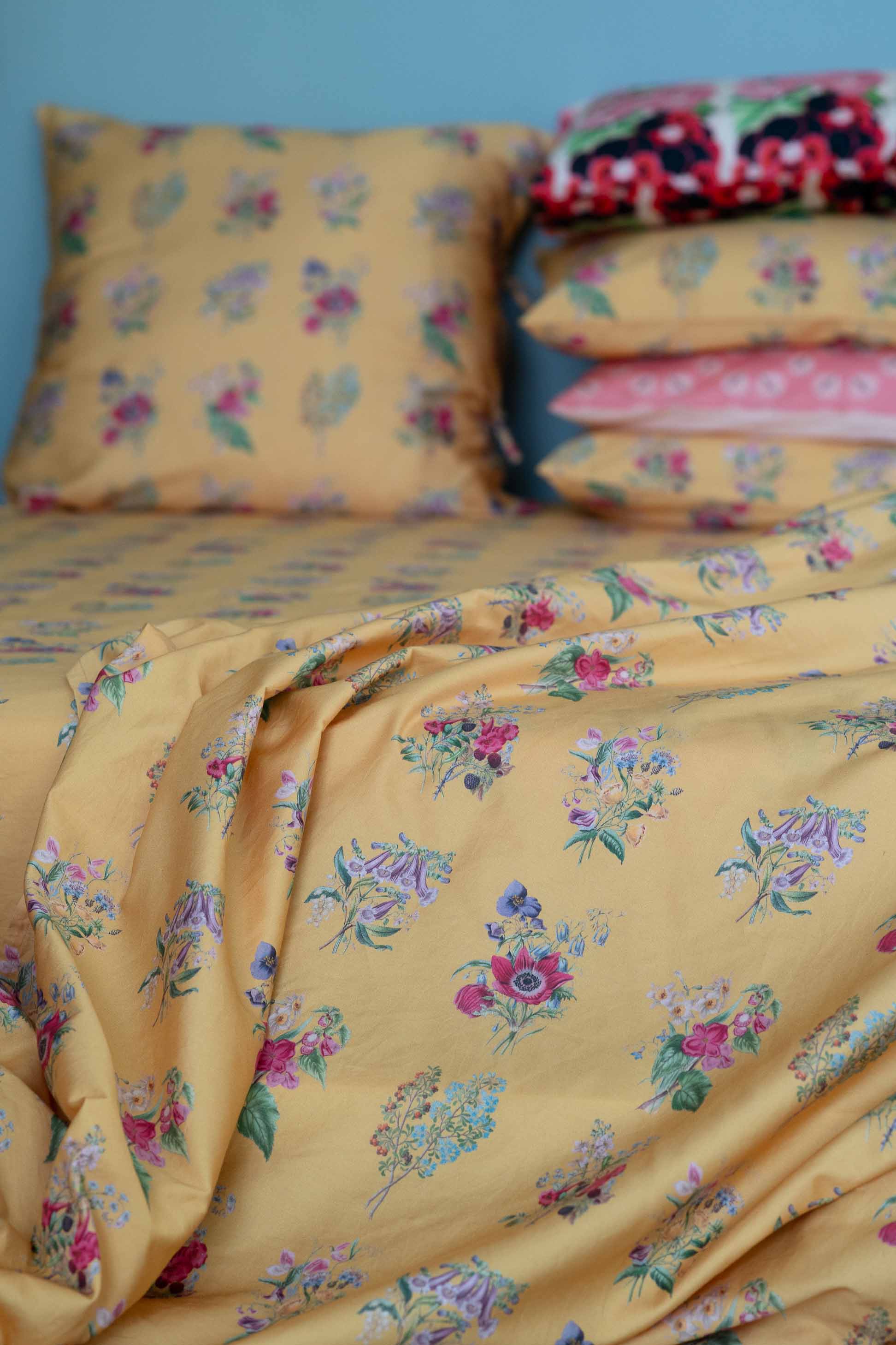 Summerland Sheets floral bedding set