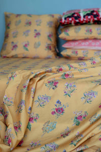 Summerland Sheets floral bedding set