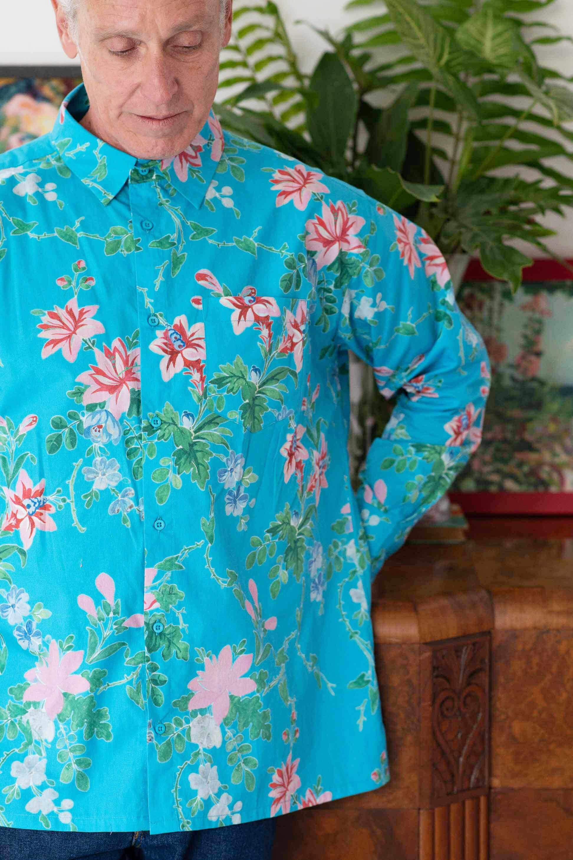 Ted Bluesette in floral shirt