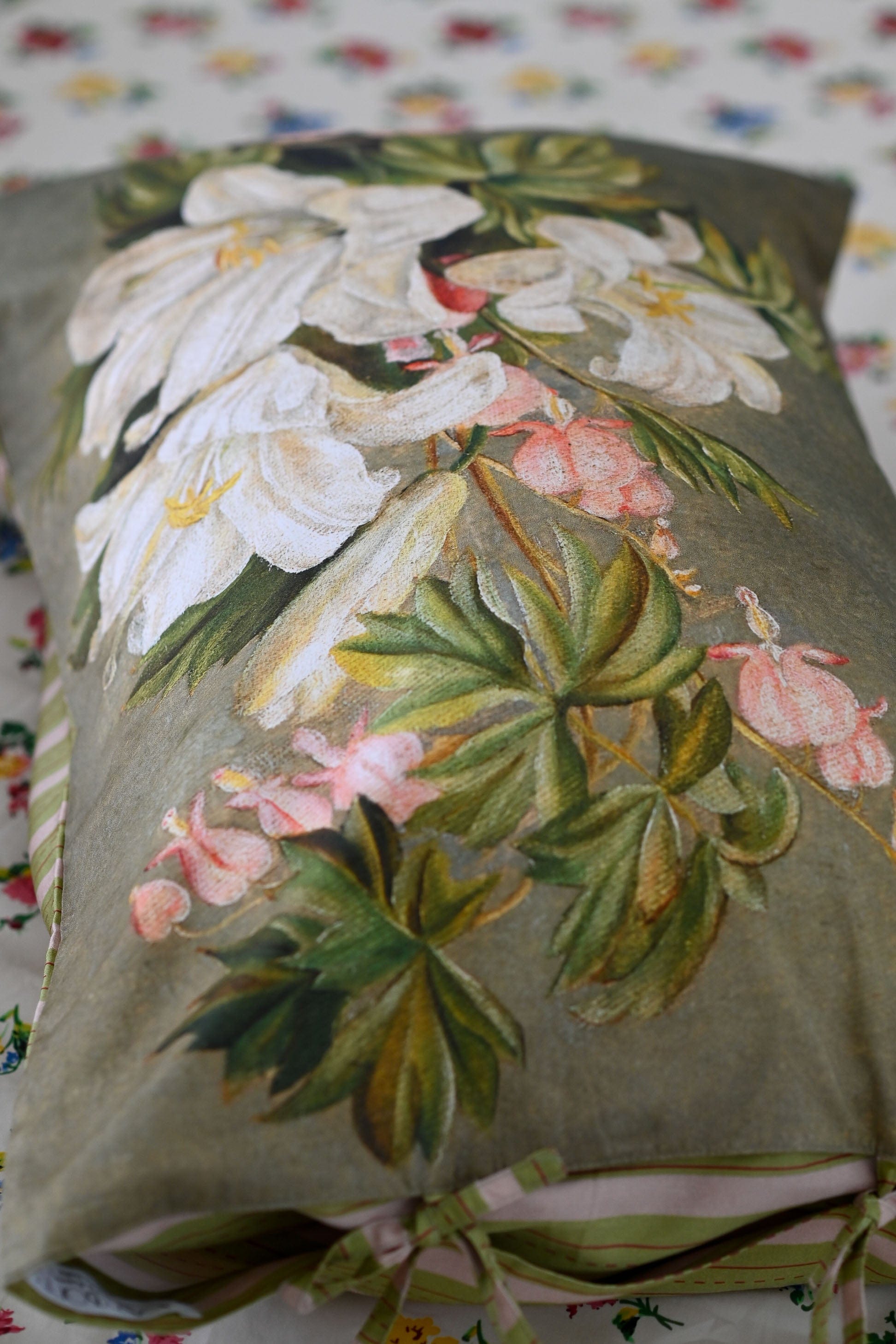 Tiger Lilies organic cotton pillowcase set