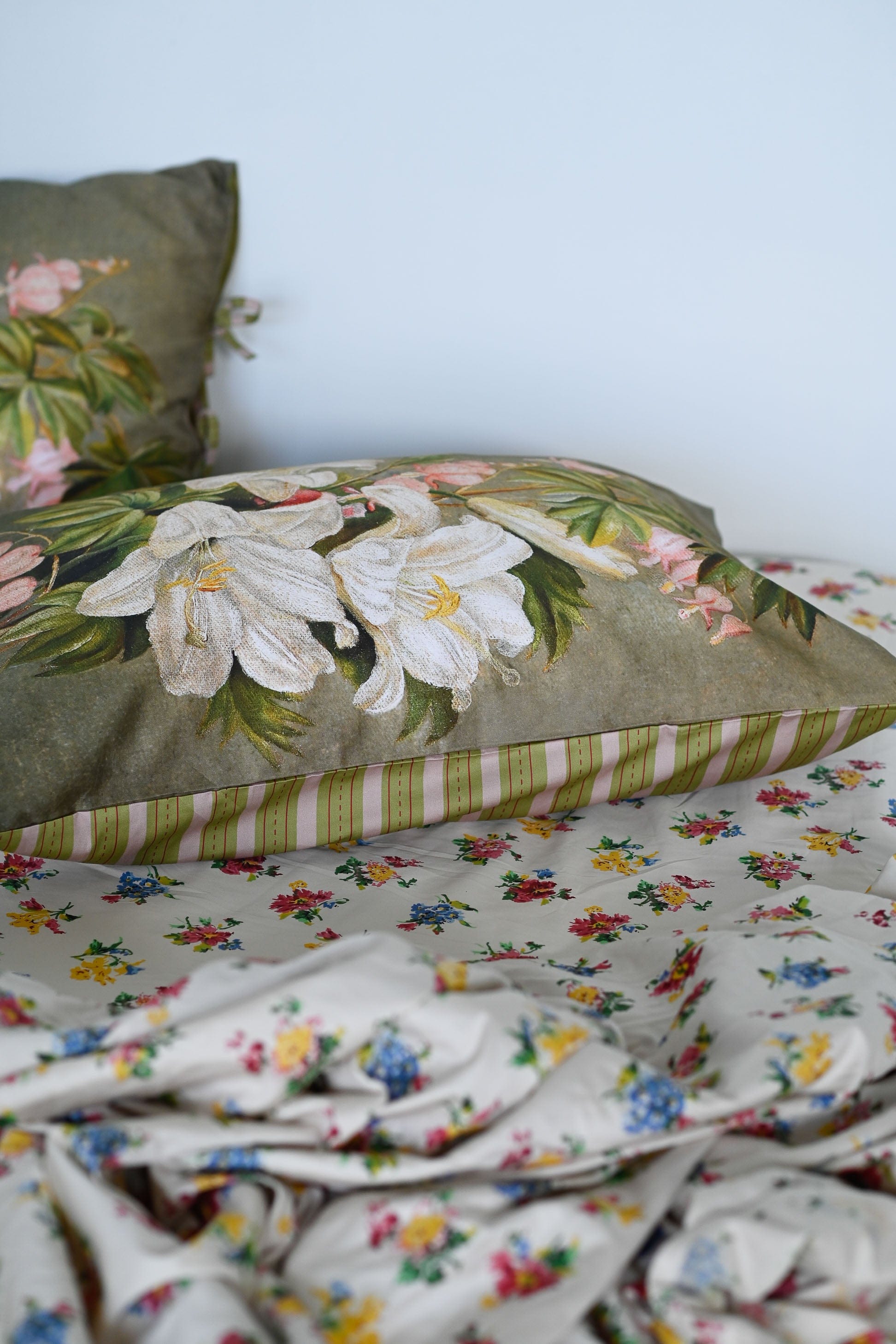 Tiger Lilies organic cotton pillowcase set