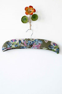 Valencia floral print hanger