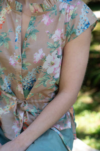 VidaFlora Ollie Mineral Green floral top