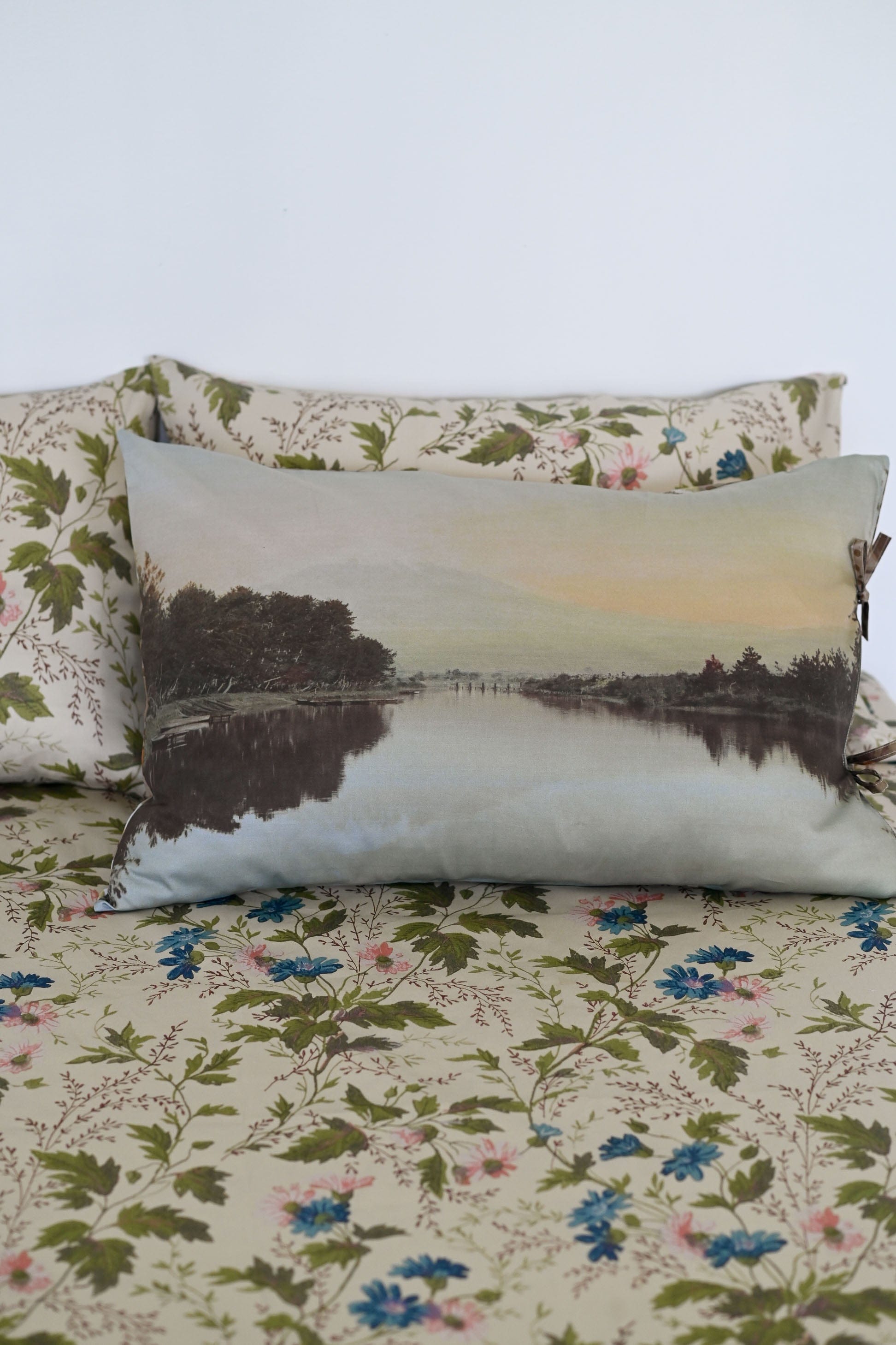 View of Mt Fuji Pillowcase Set