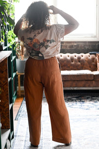 eleanor fleur tee and tessa linen pants tan back