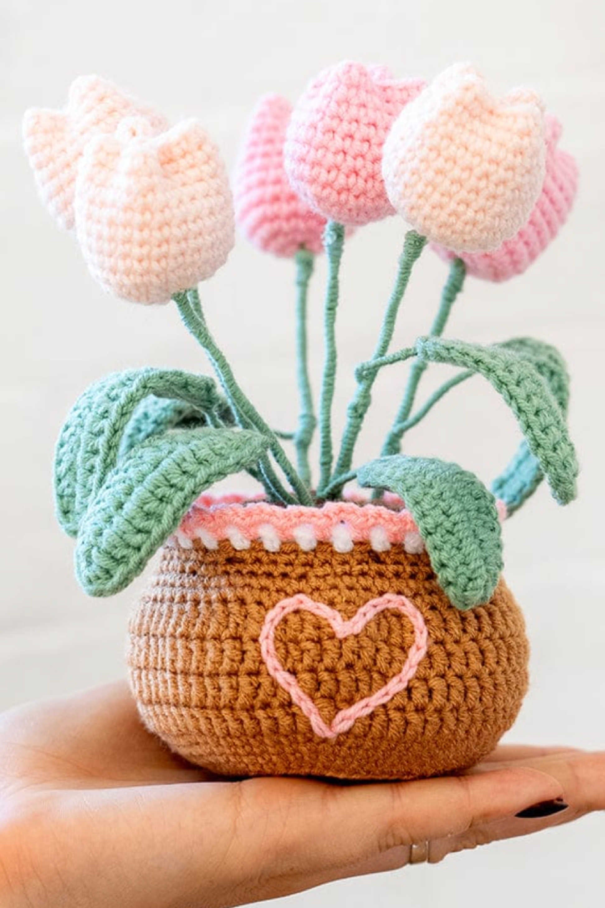 Tulip Pot Beginners Crochet Kit