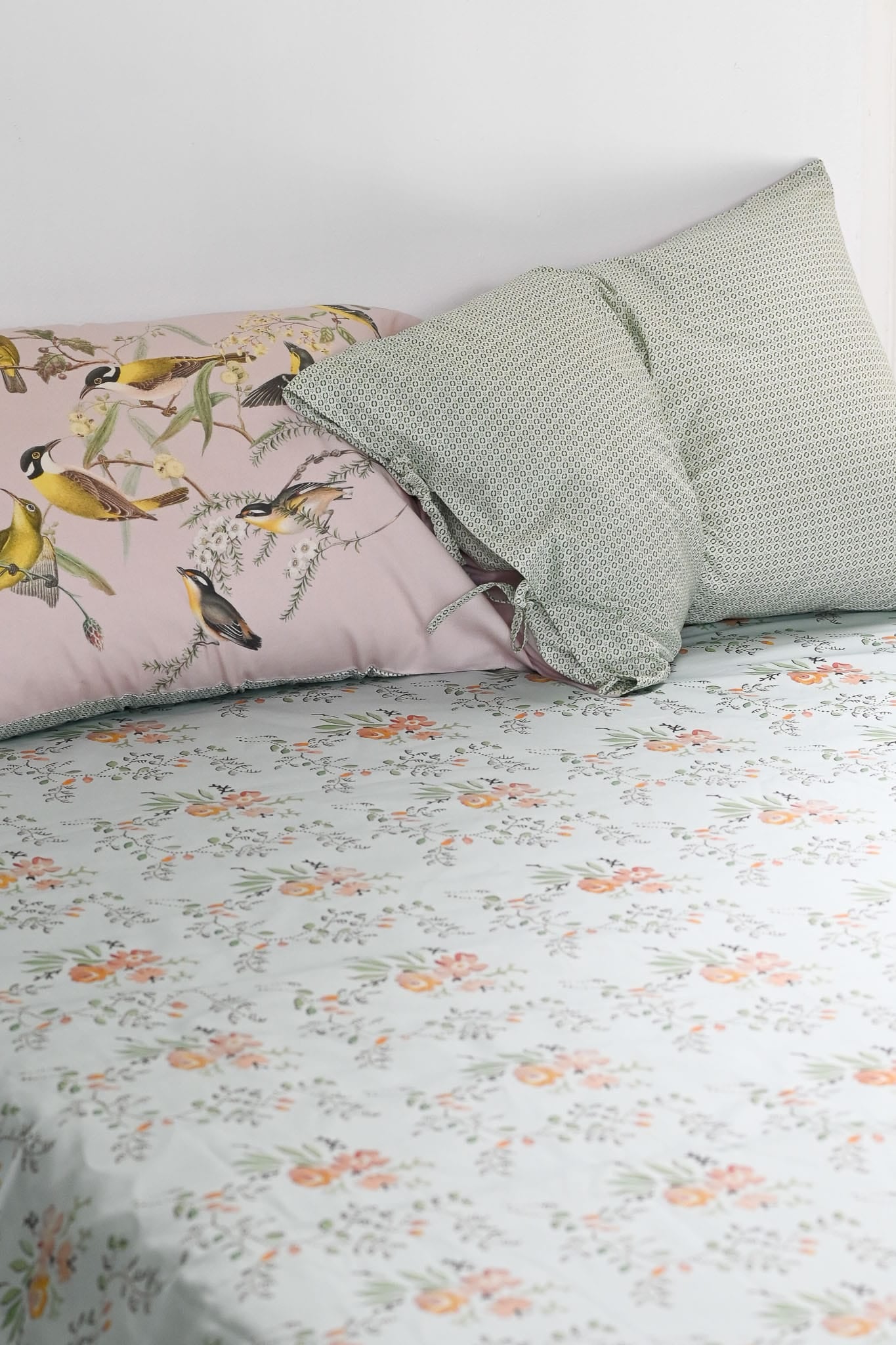 Yellow birds pillowcase set *organic cotton