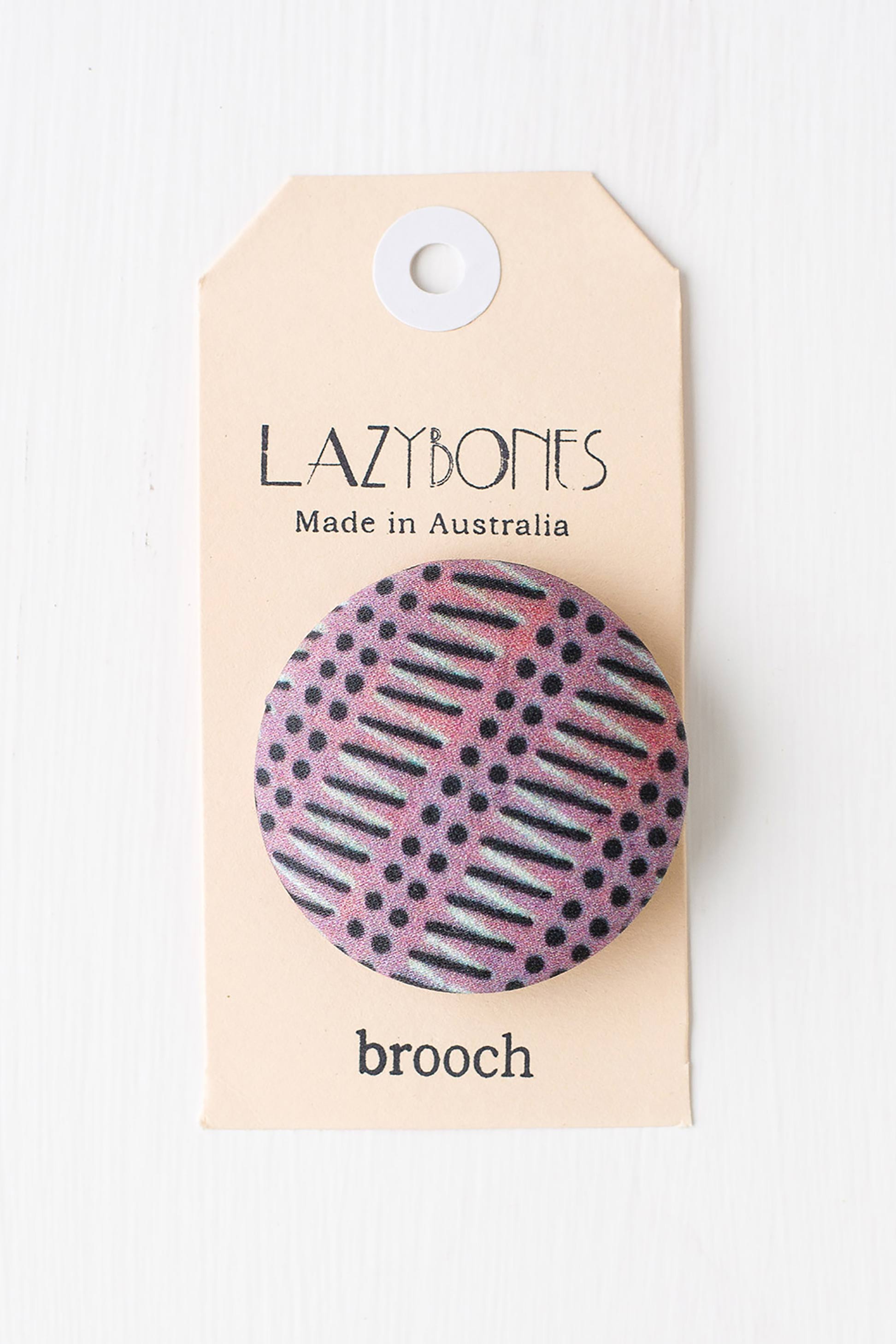 Zigzag brooch