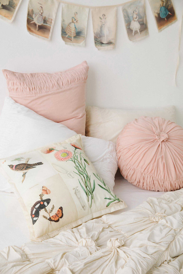 Natural White Tuscan Round Bedding Set