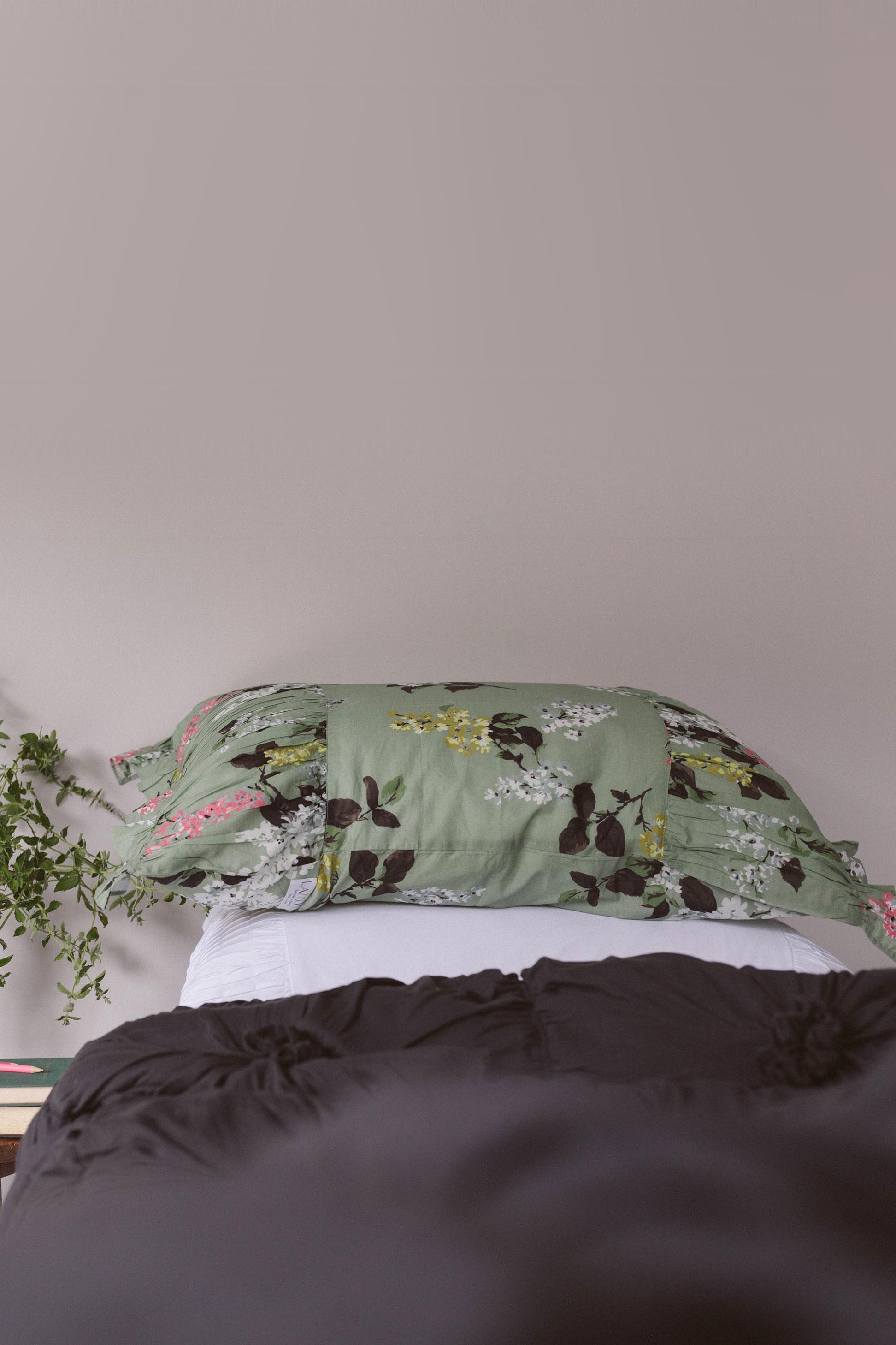 Gathered pillowcase in Blossom *organic cotton