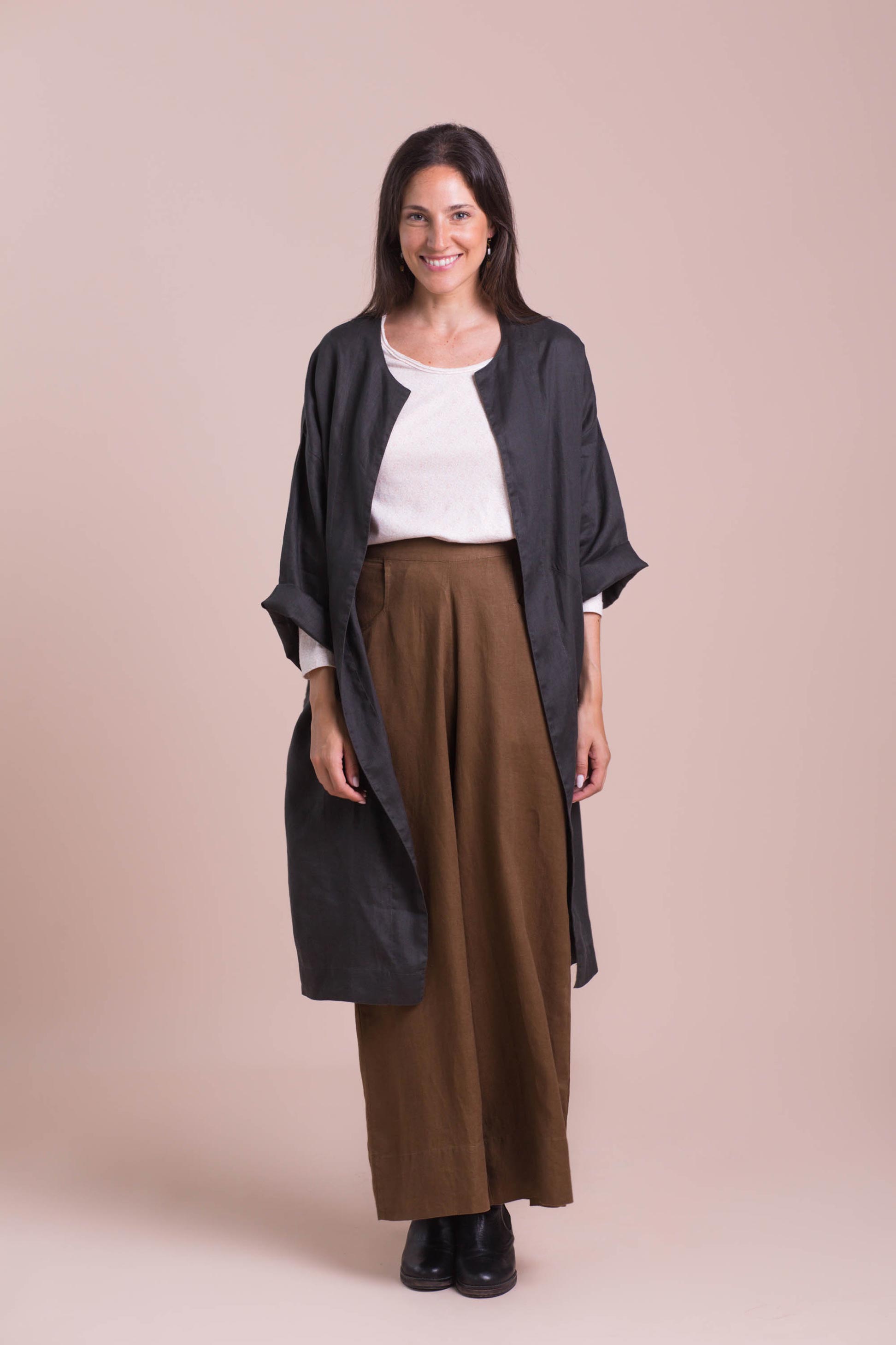 Isabella linen jacket in Carbon