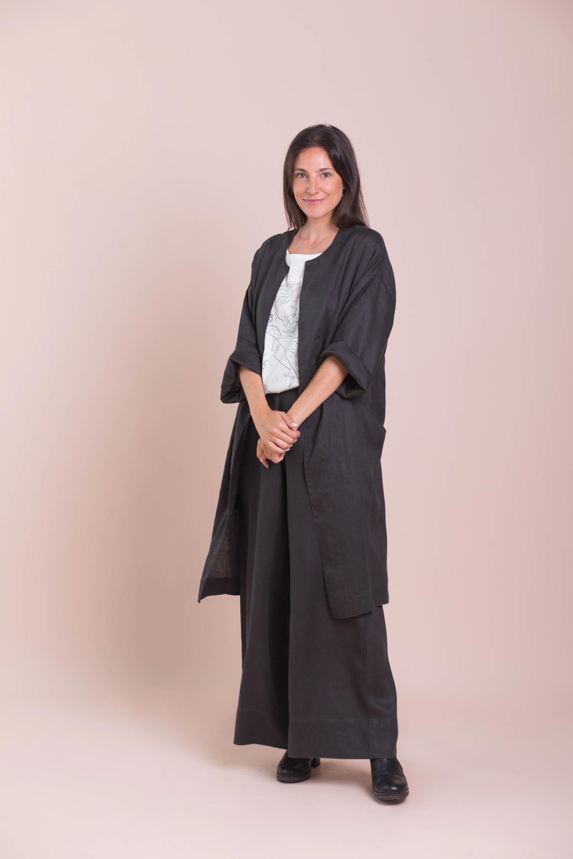 Isabella linen jacket in Carbon